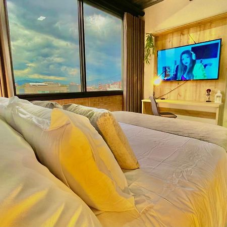 Apartamento En Laurels Medellín Exteriör bild