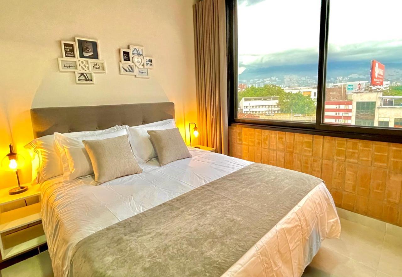 Apartamento En Laurels Medellín Exteriör bild
