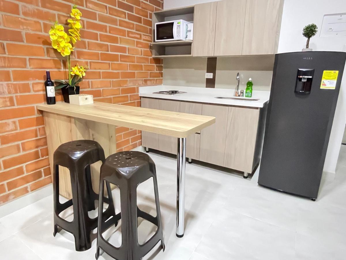 Apartamento En Laurels Medellín Exteriör bild