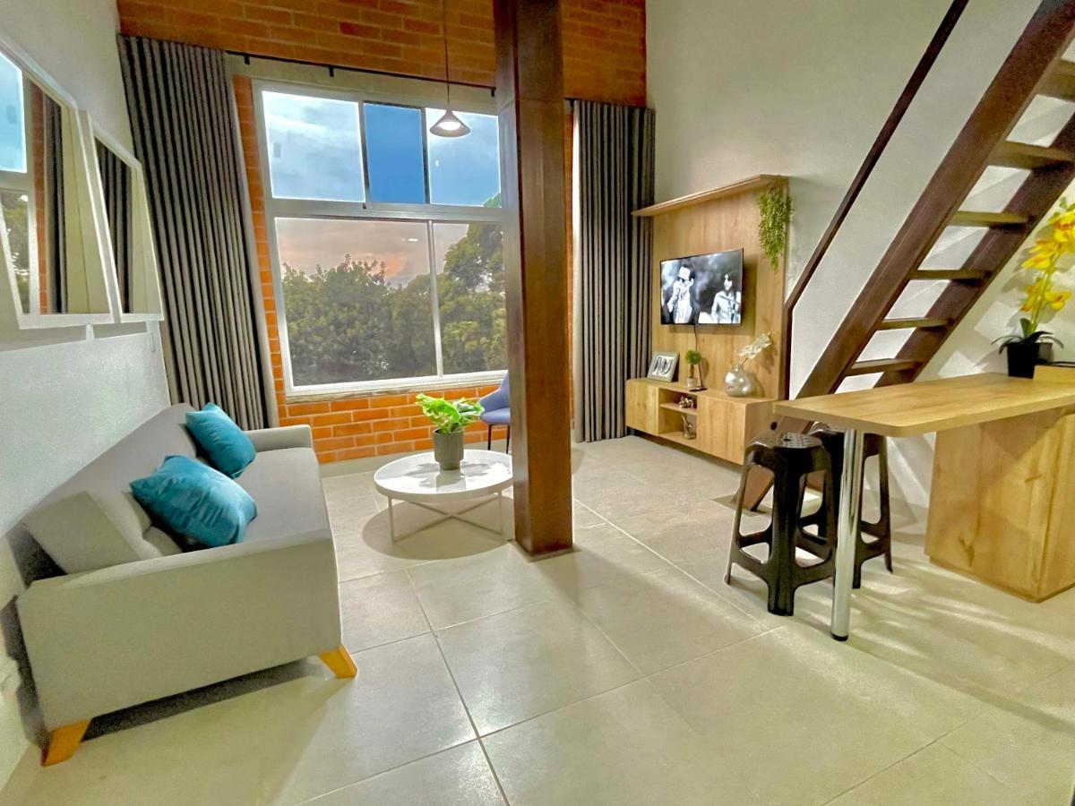 Apartamento En Laurels Medellín Exteriör bild